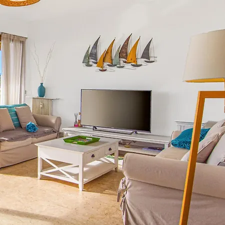 2 Pieces Confortable A Garavan - Parking