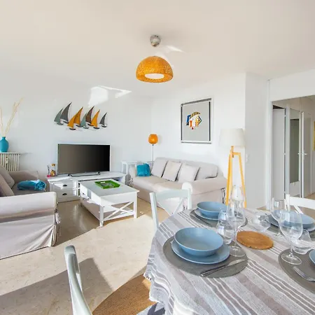 2 Pieces Confortable A Garavan - Parking *