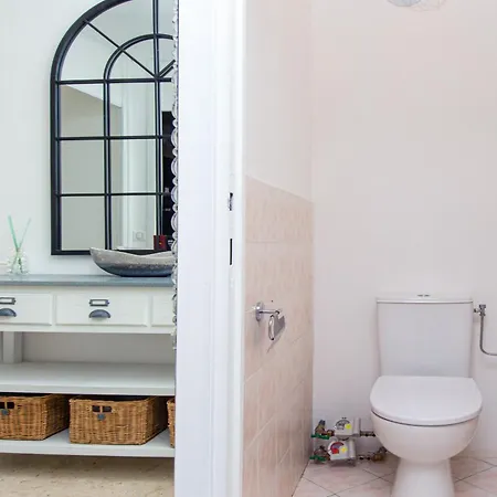 2 Pièces Confortable à Garavan - Parking Menton