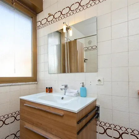 2 Pieces Confortable A Garavan - Parking Menton