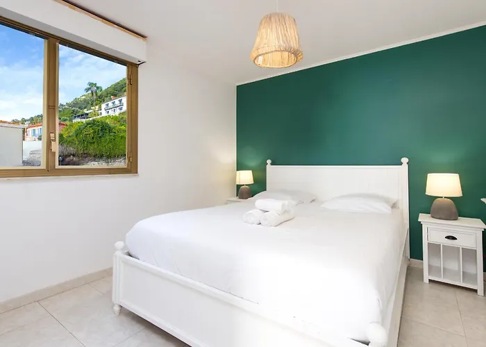 2 Pieces Confortable A Garavan - Parking Apartment *